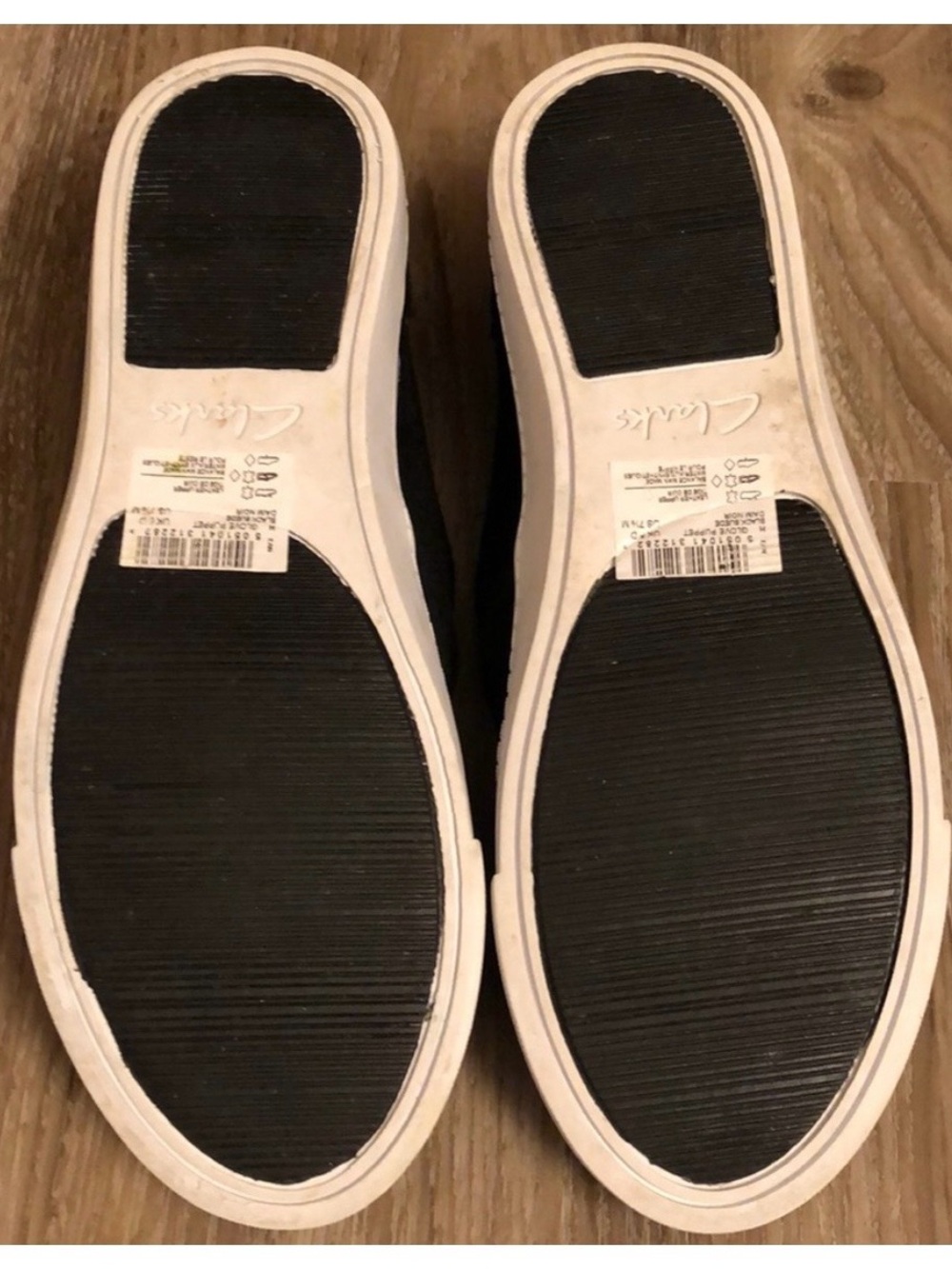 Clark’s Black Suede Slip On Sneakers - Picture 7 of 8